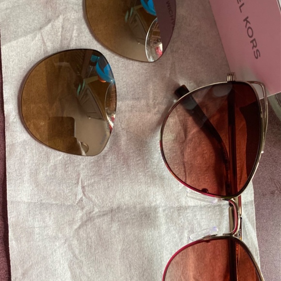 Michael Kors Sun glasses